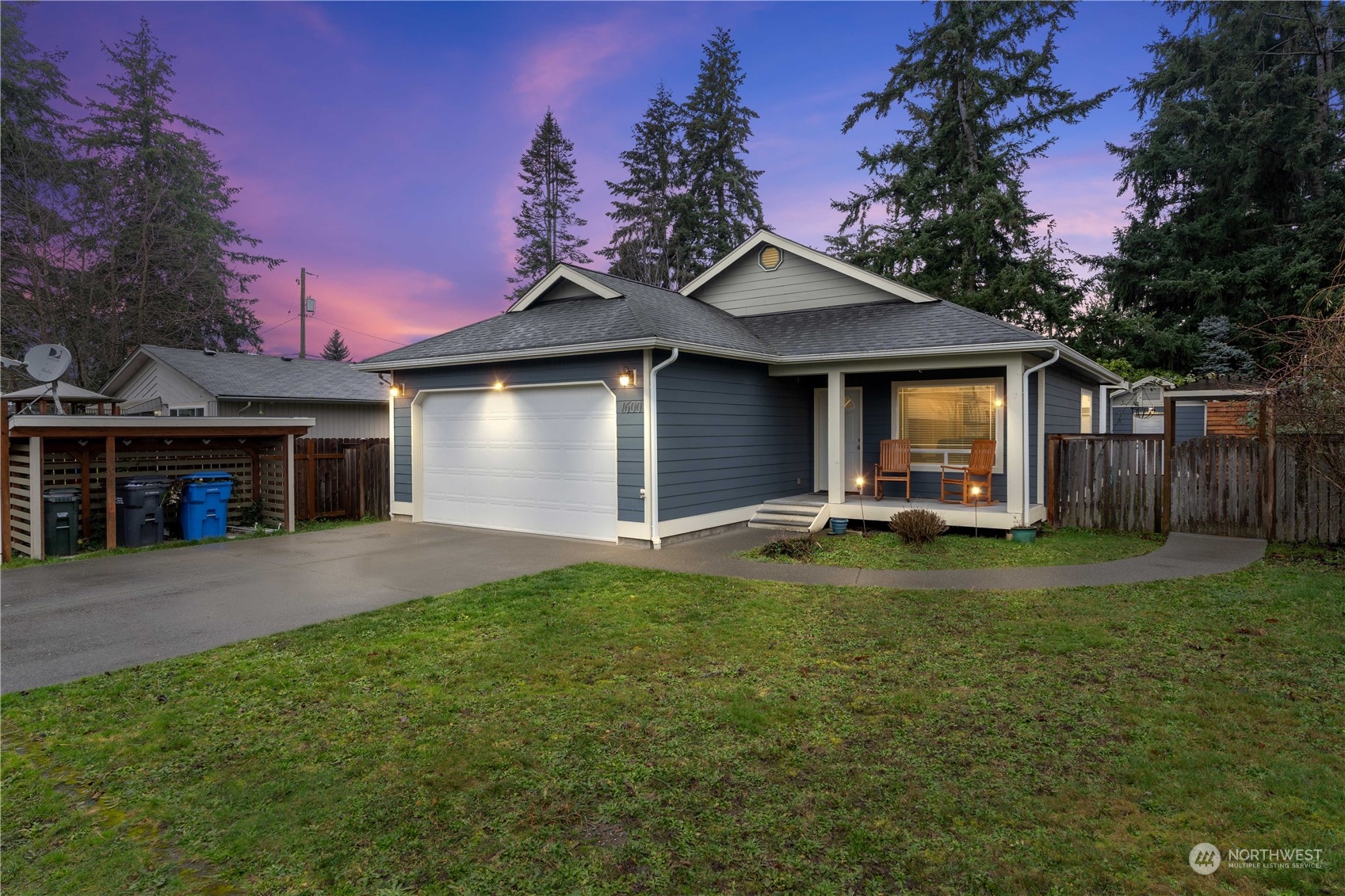 1600 Oak Street Property Photo