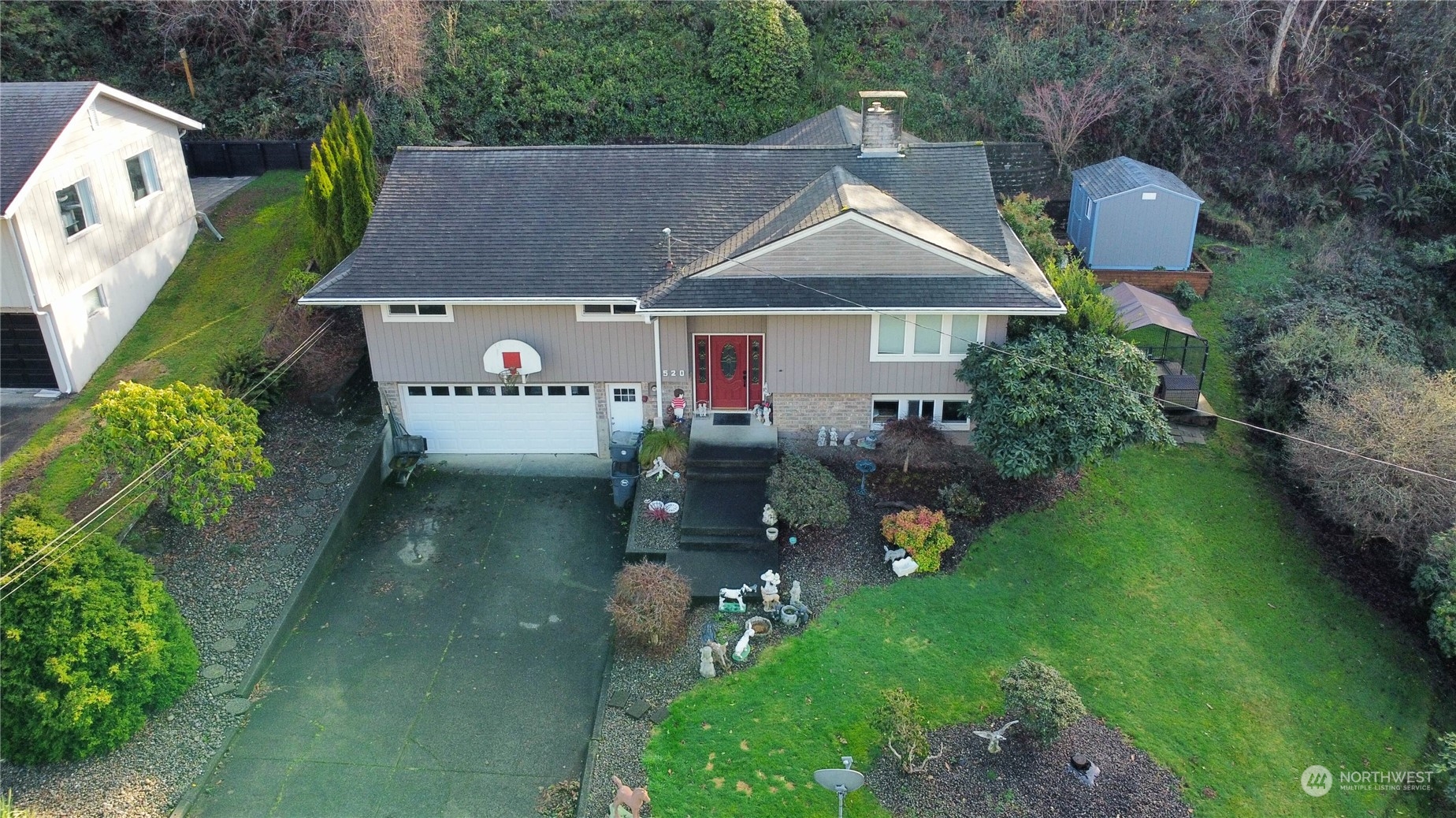 520 Sunset Drive Property Photo 1