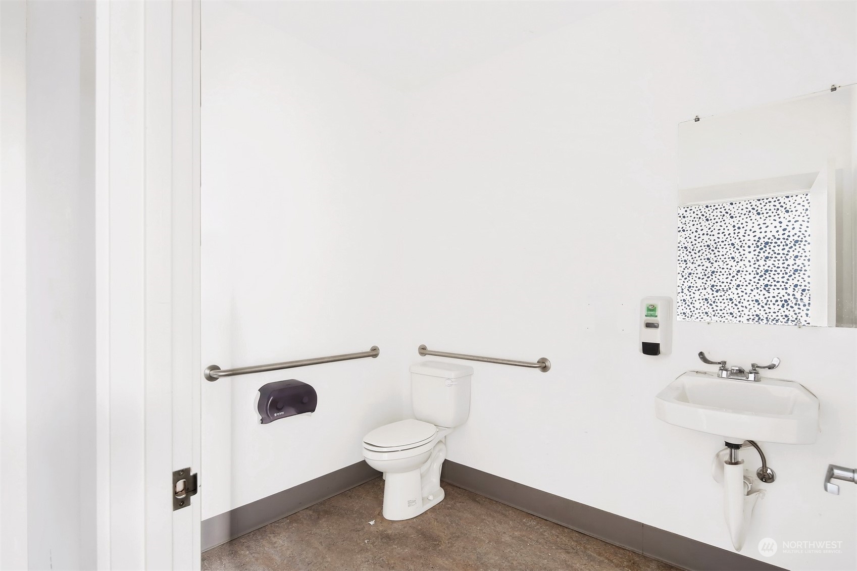 1313 N State Street Property Photo 11