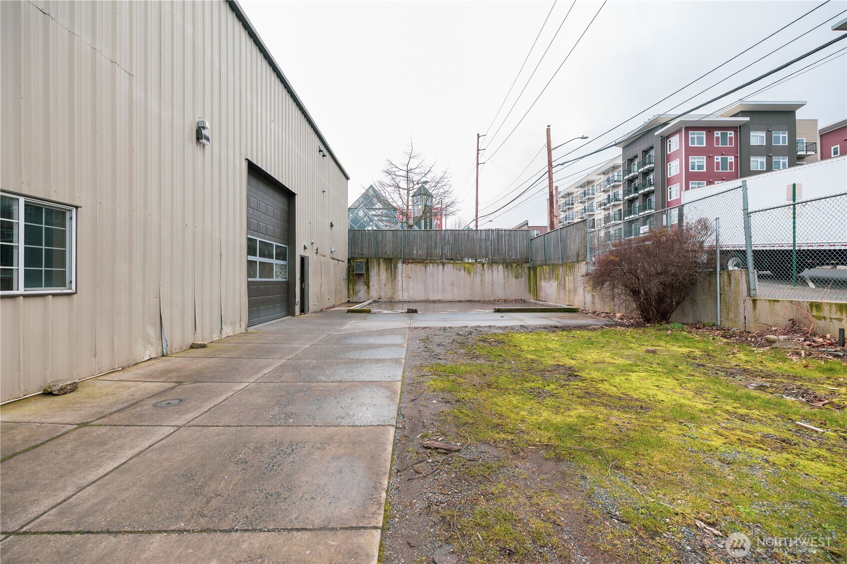 1107 Railroad Avenue Property Photo 5