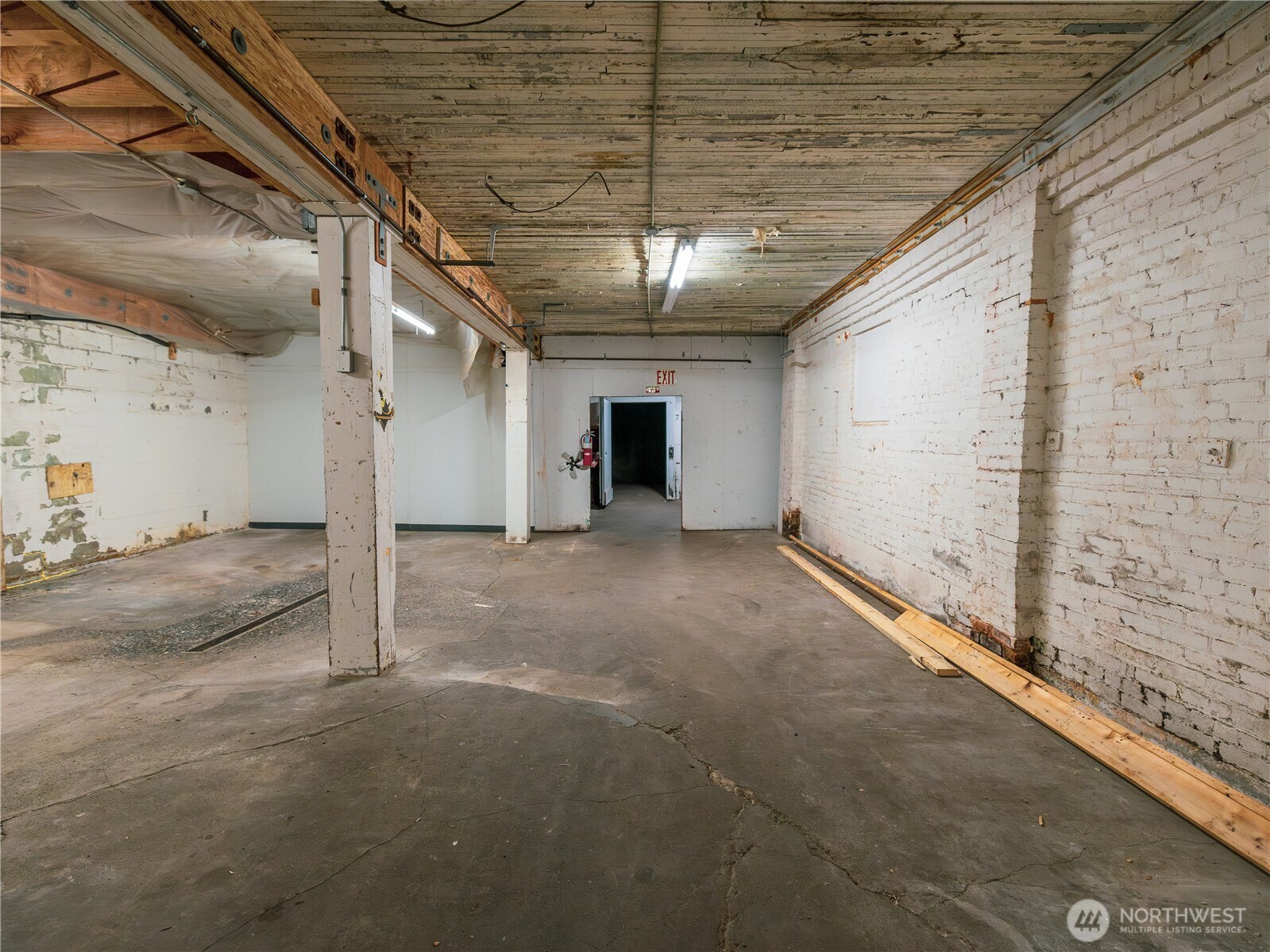 1107 Railroad Avenue Property Photo 12