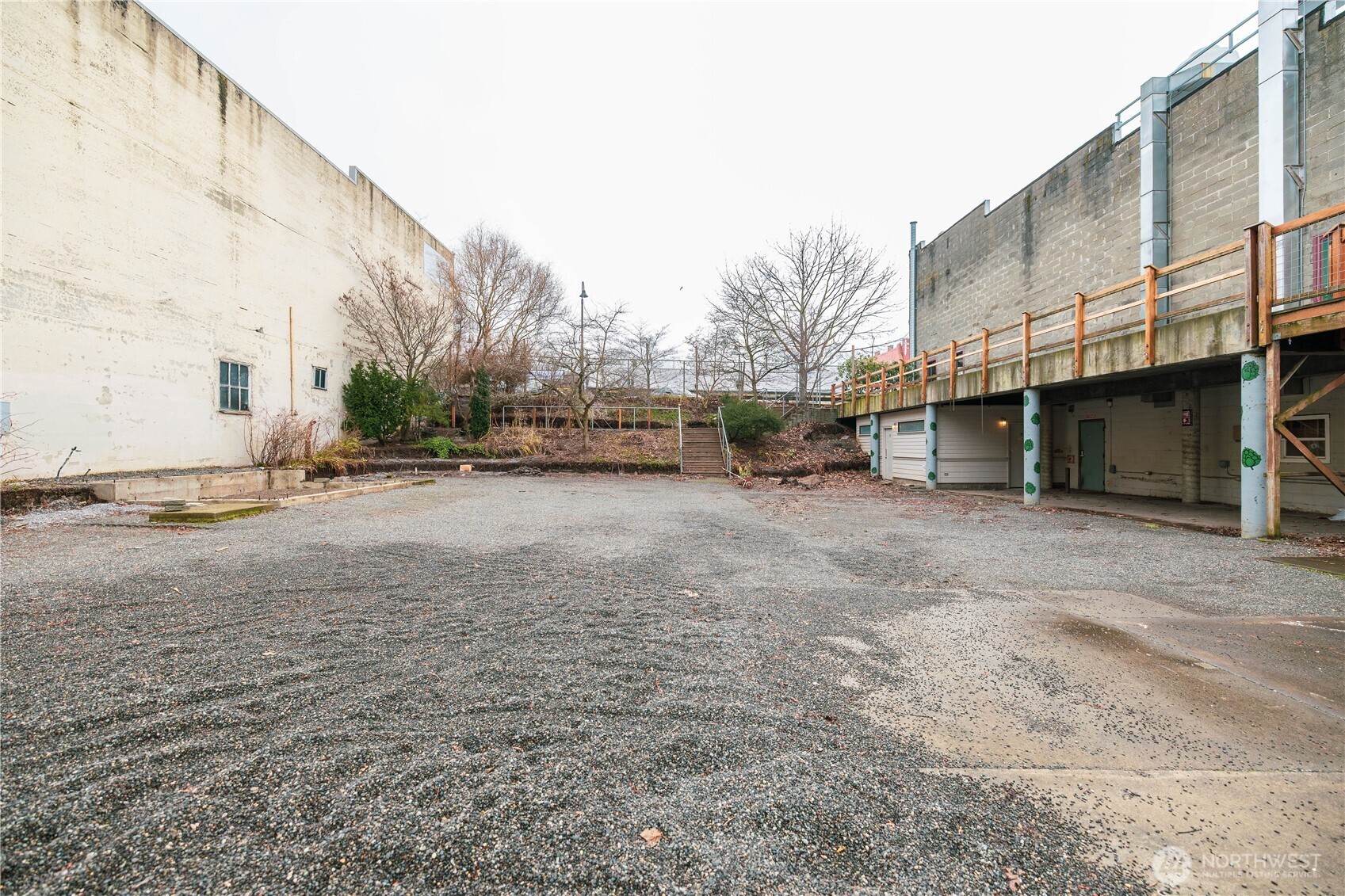 1107 Railroad Avenue Property Photo 17