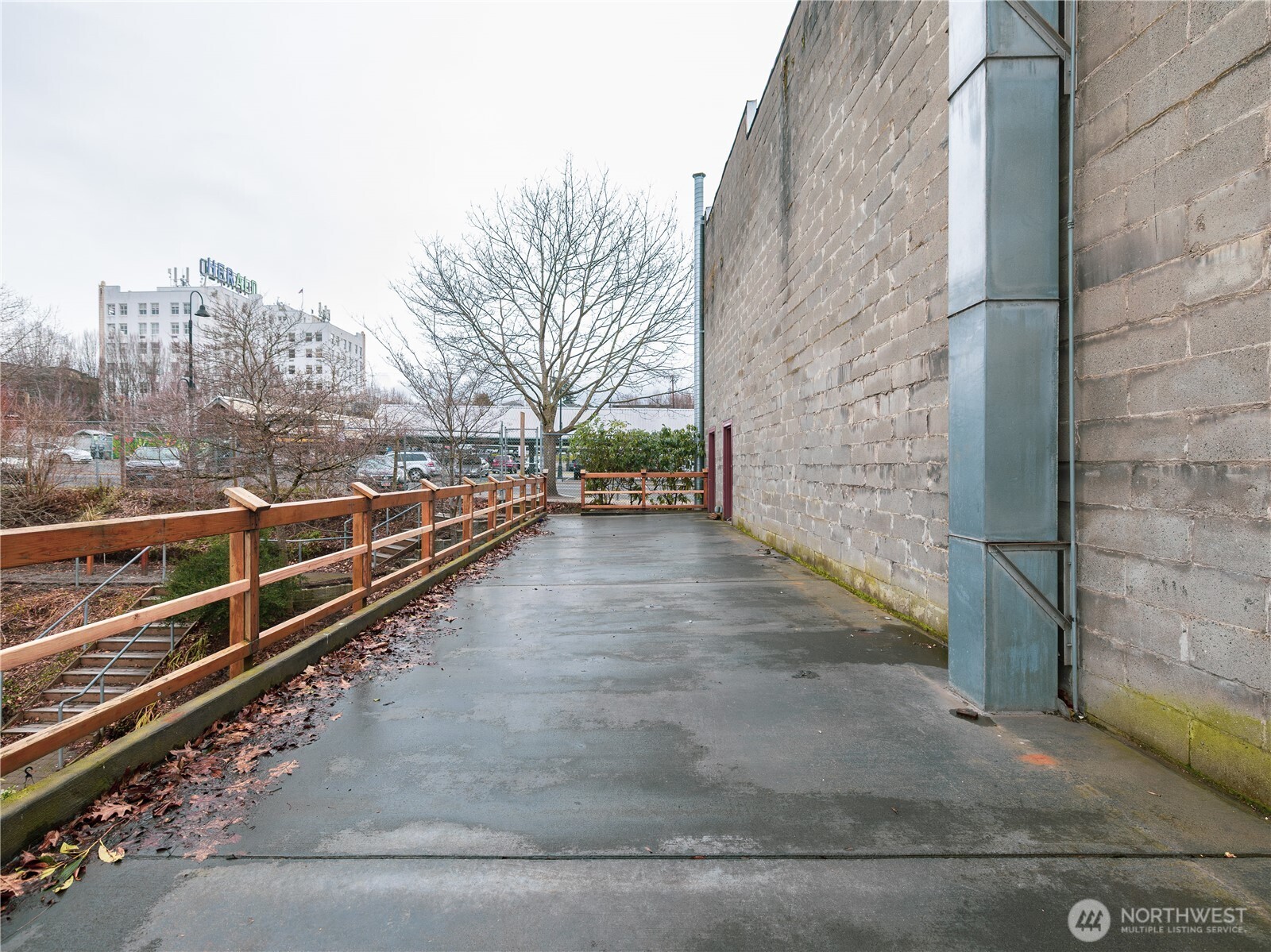 1107 Railroad Avenue Property Photo 18
