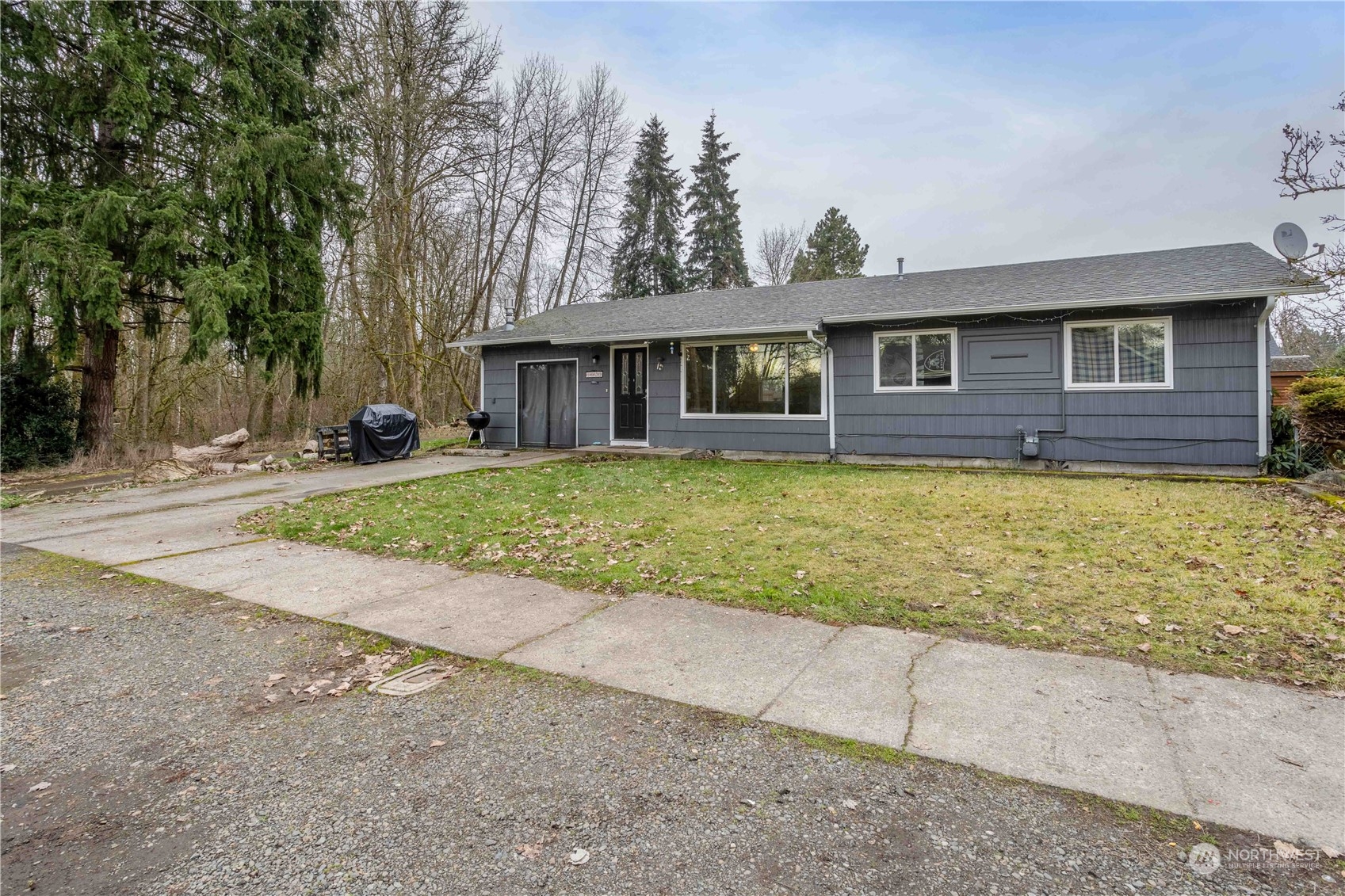1021 W 4th Street Property Photo