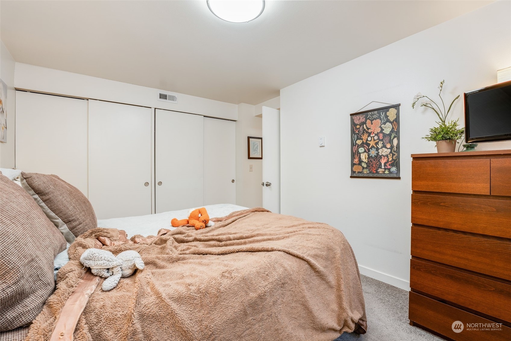 3000 E Spruce Street Property Photo 11