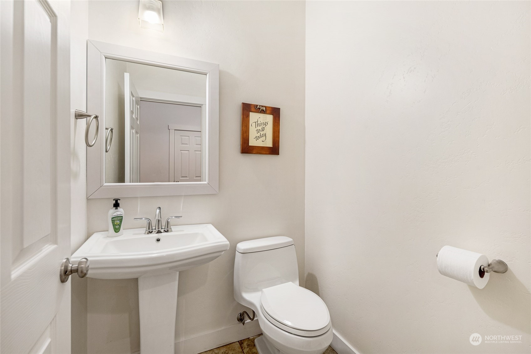 303 Woodpecker Lane Property Photo 16