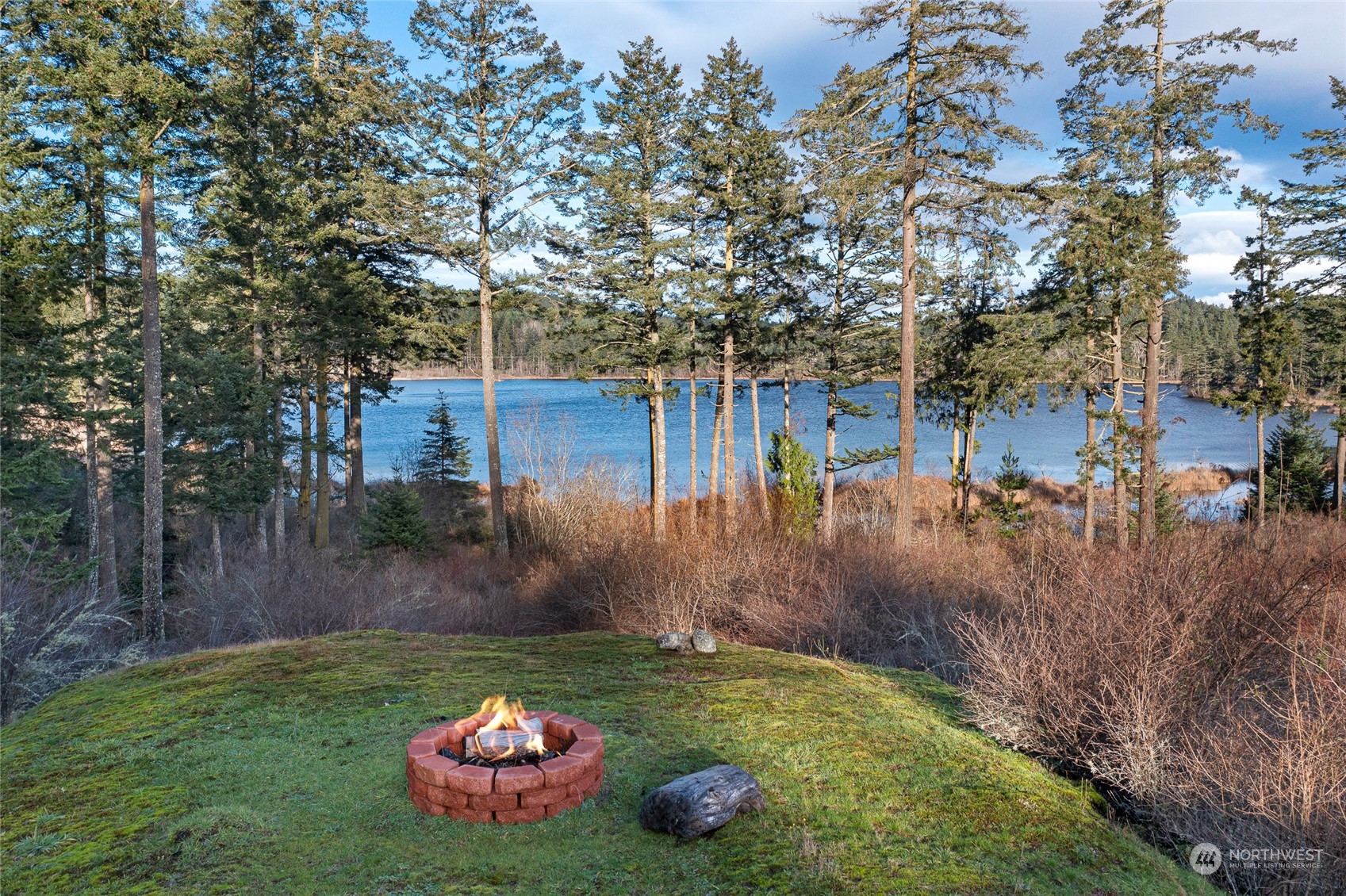 303 Woodpecker Lane Property Photo 19