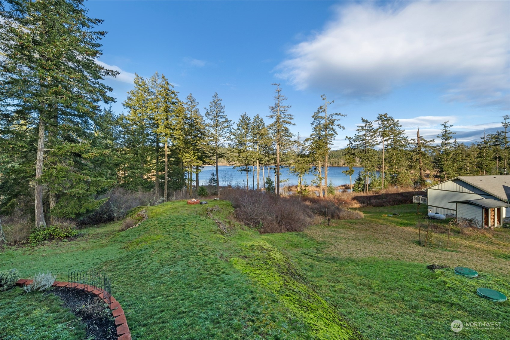 303 Woodpecker Lane Property Photo 27