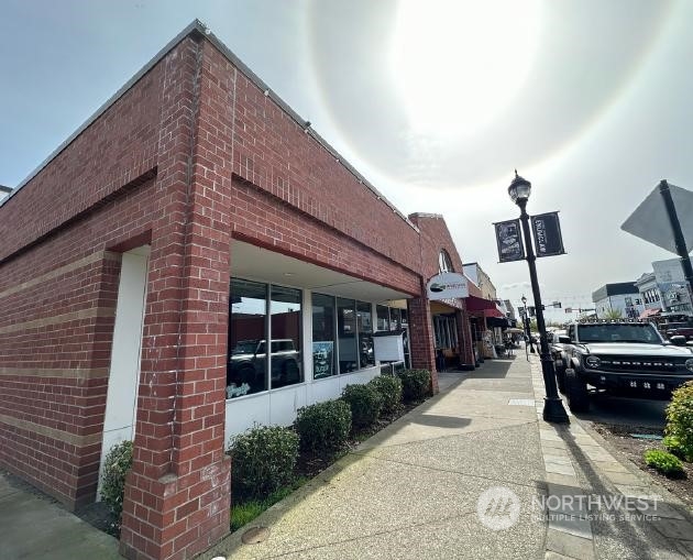 1627 Cole Street Property Photo 15