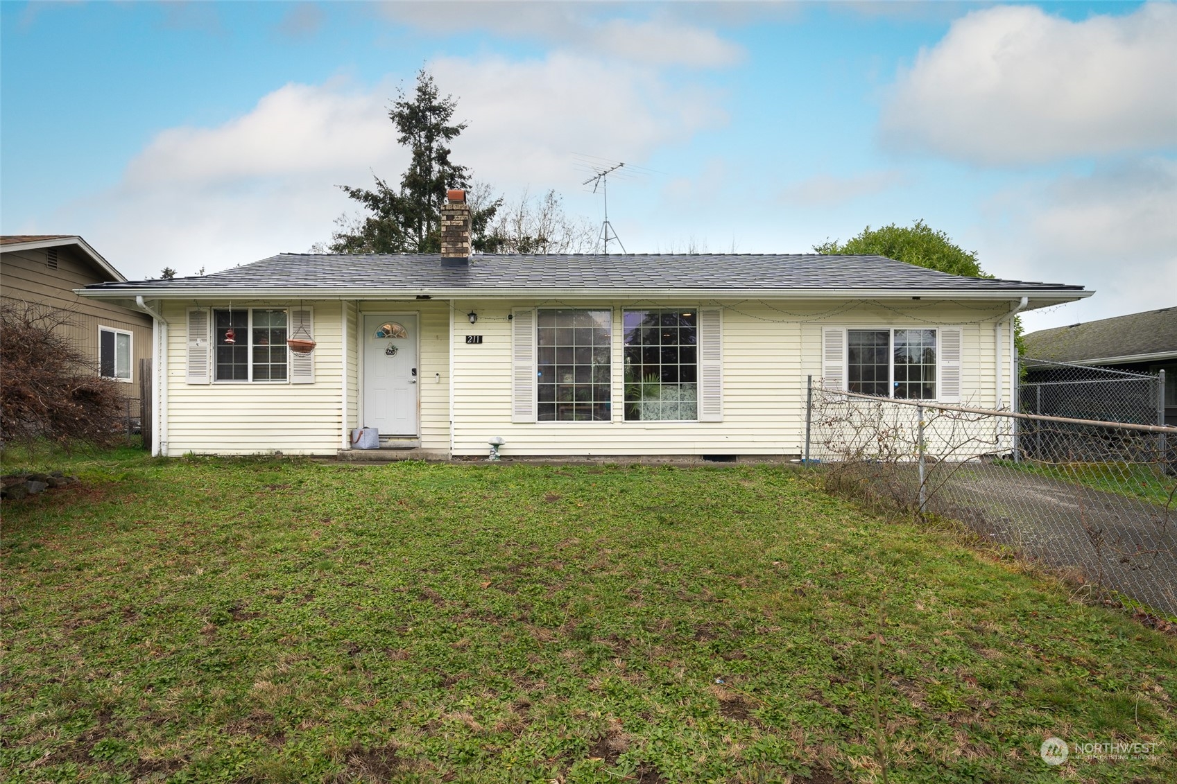 211 173rd Street Property Photo
