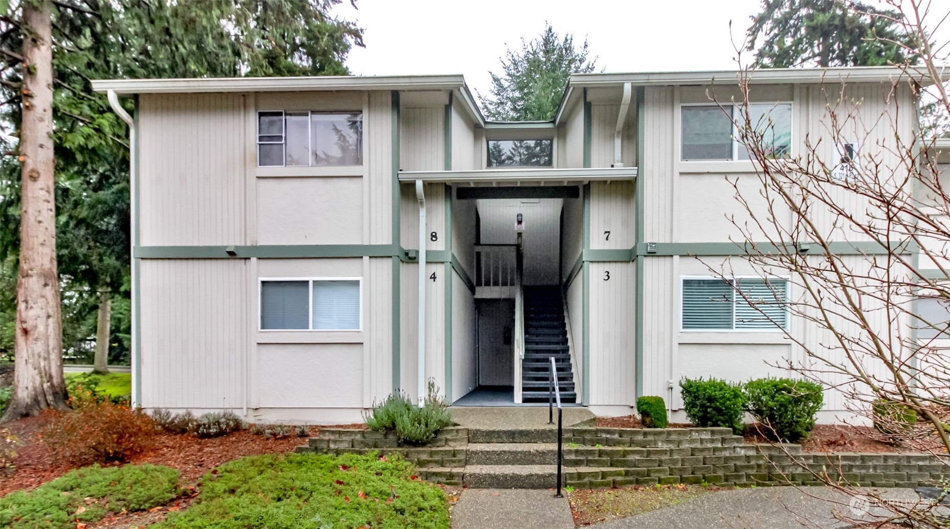 416 S 321st Place J3 Property Photo