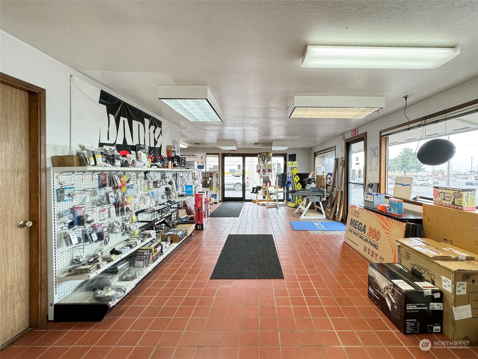 275 S Seventh Avenue Property Photo 11