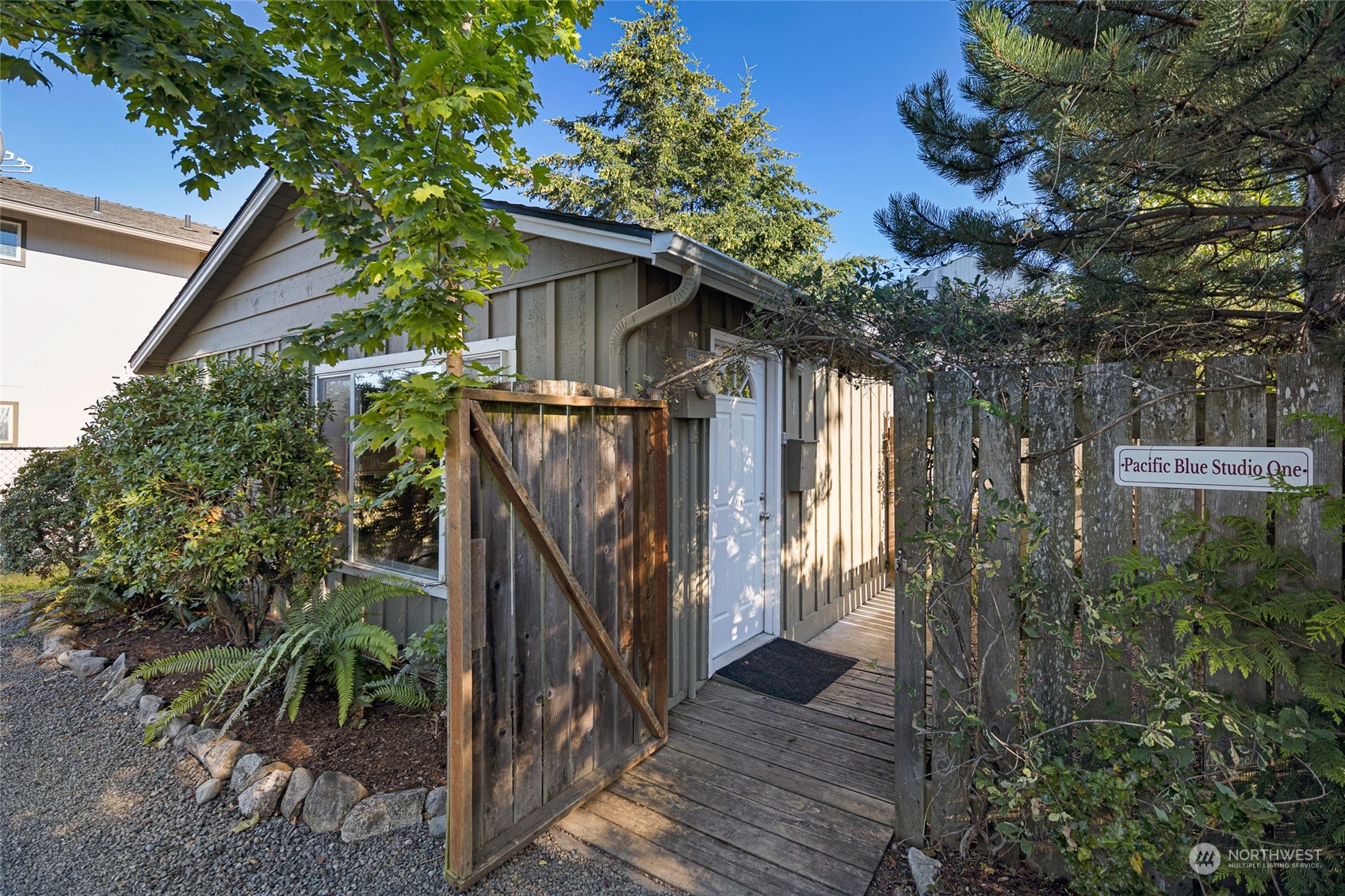479 Elsworth Avenue Property Photo 1