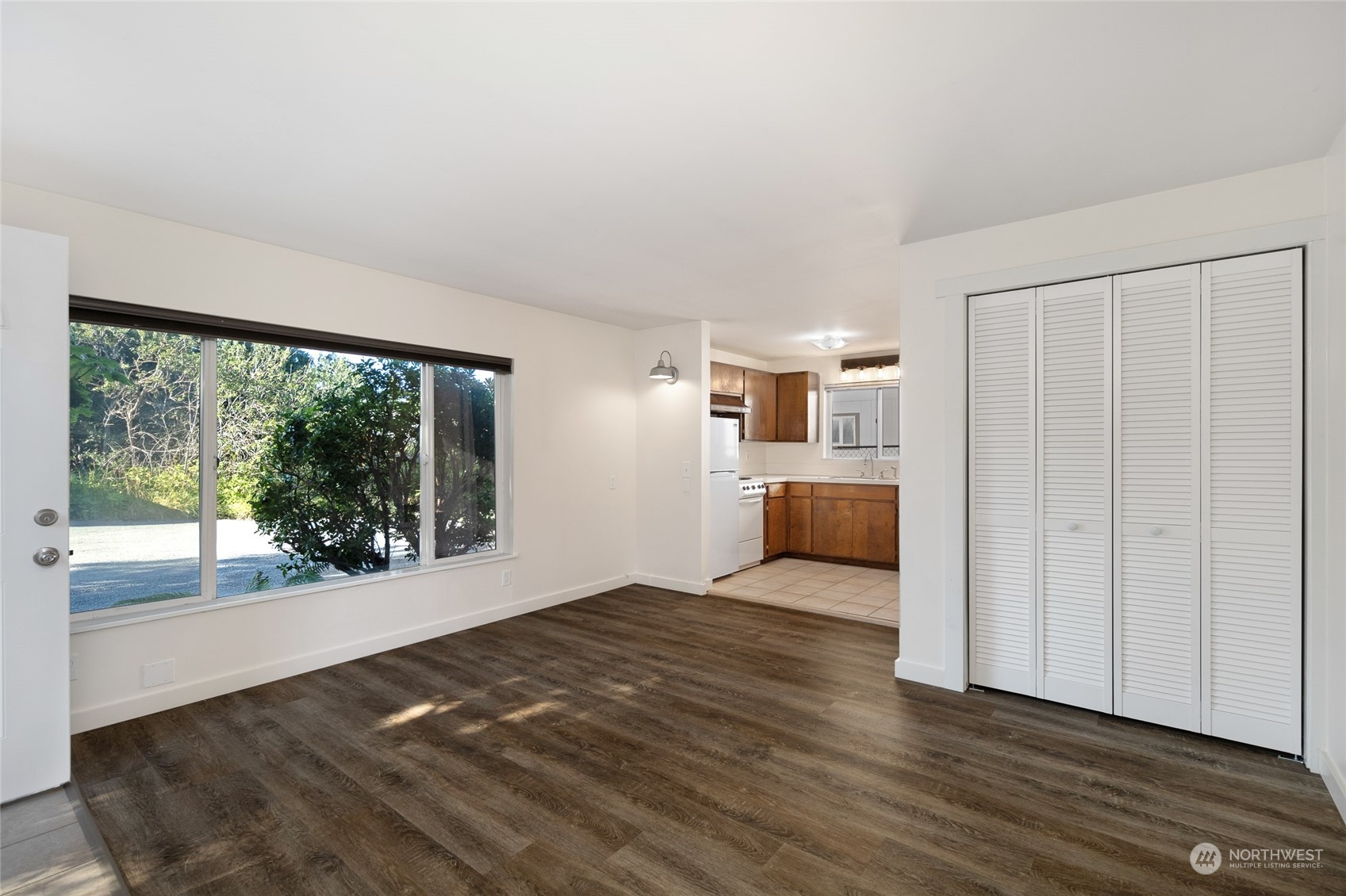 479 Elsworth Avenue Property Photo 7
