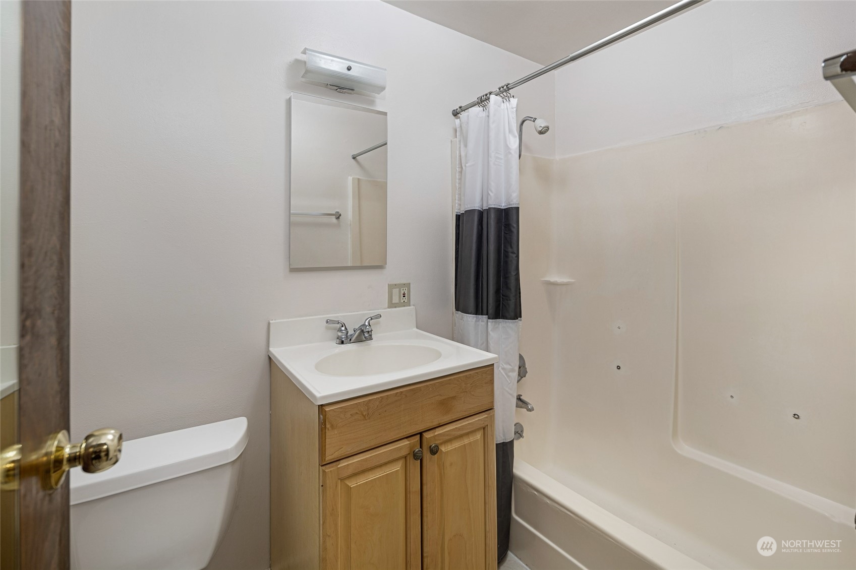 479 Elsworth Avenue Property Photo 14