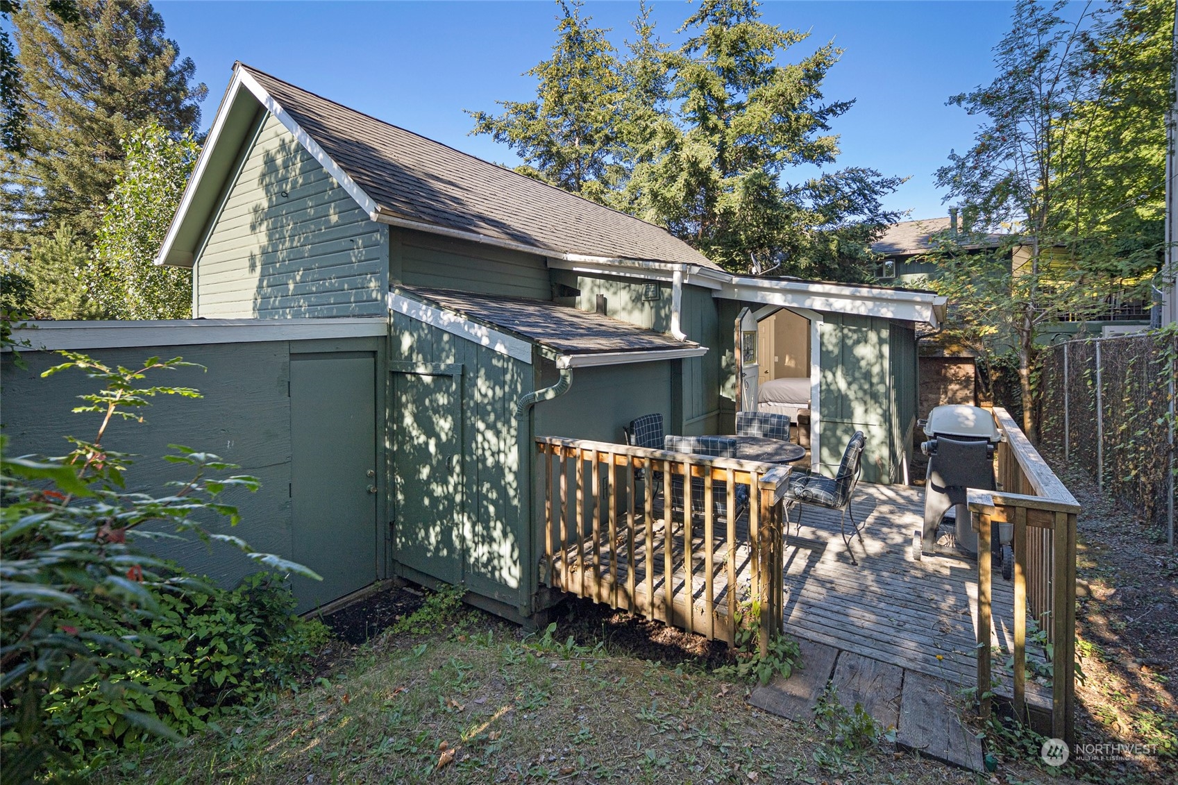 479 Elsworth Avenue Property Photo 24