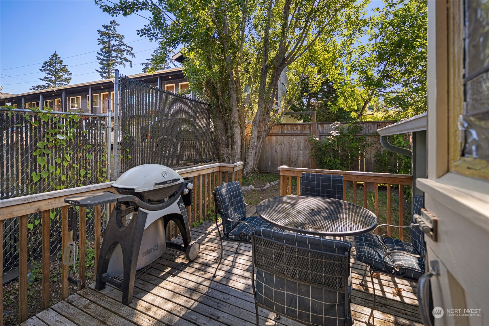 479 Elsworth Avenue Property Photo 25