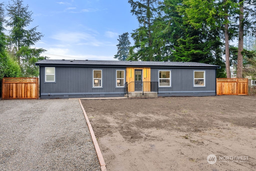 16421 Park Drive Property Photo
