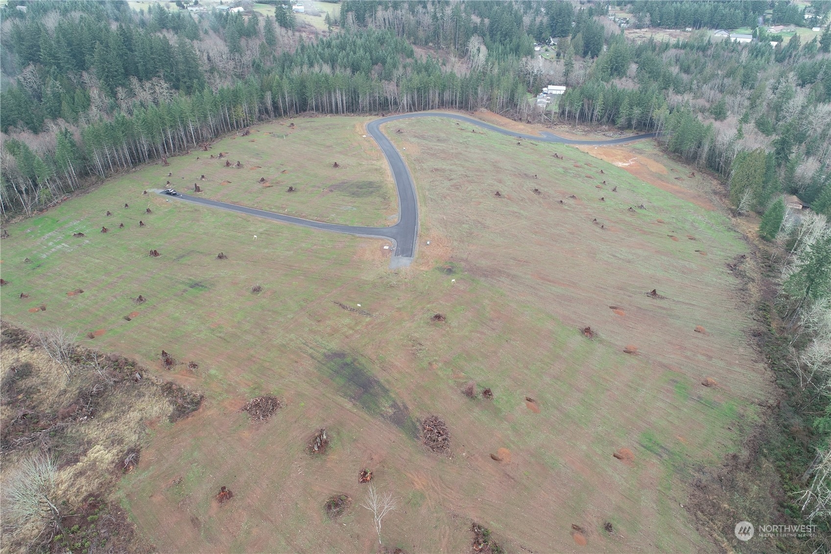 231 Ash Mountain Drive Property Photo 13