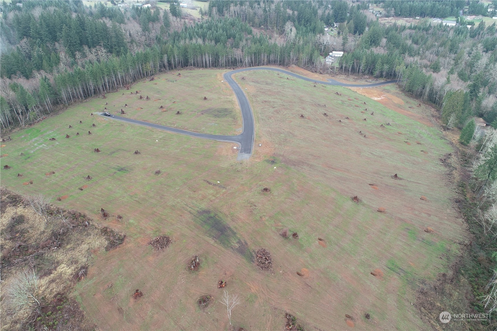 231 Ash Mountain Drive Property Photo 14