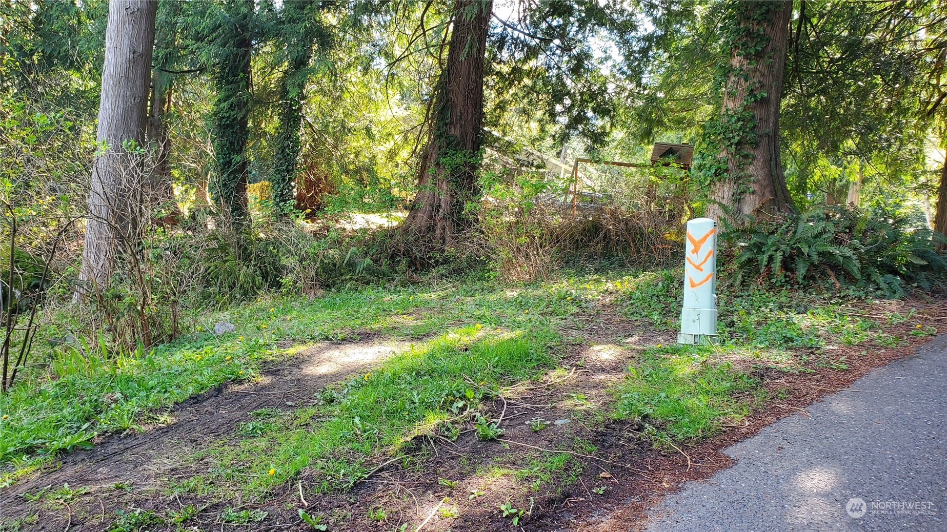 750 West Road Property Photo 3
