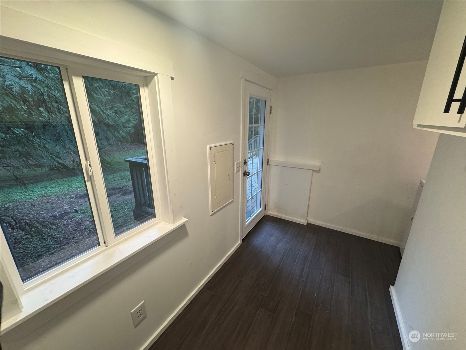 46503 Baker Loop Road Property Photo 10
