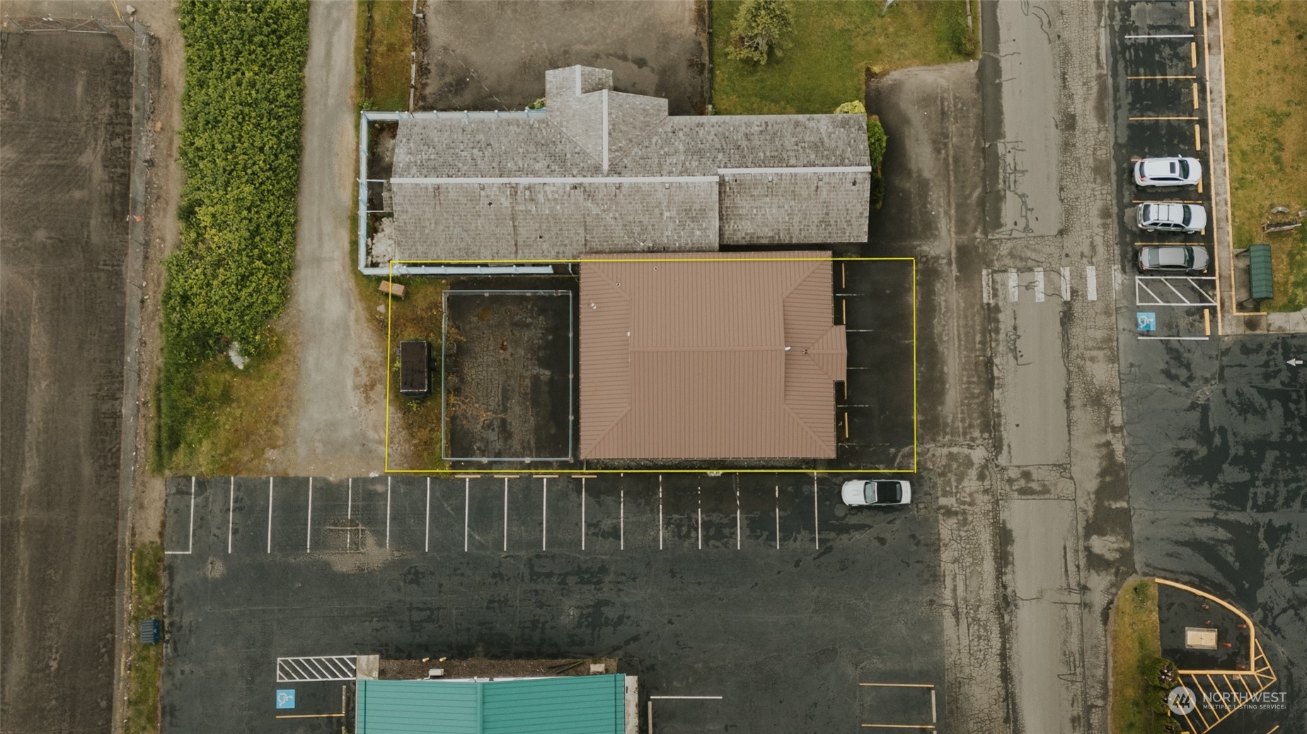451 5th Avenue Property Photo 3