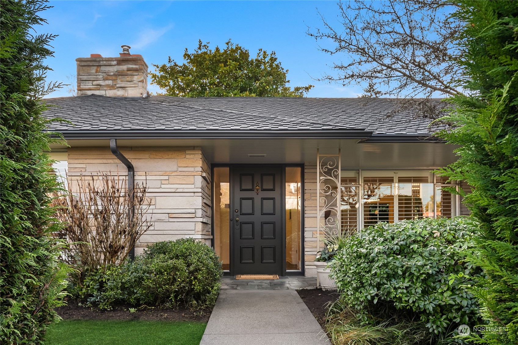 1927 Blenheim Drive Property Photo
