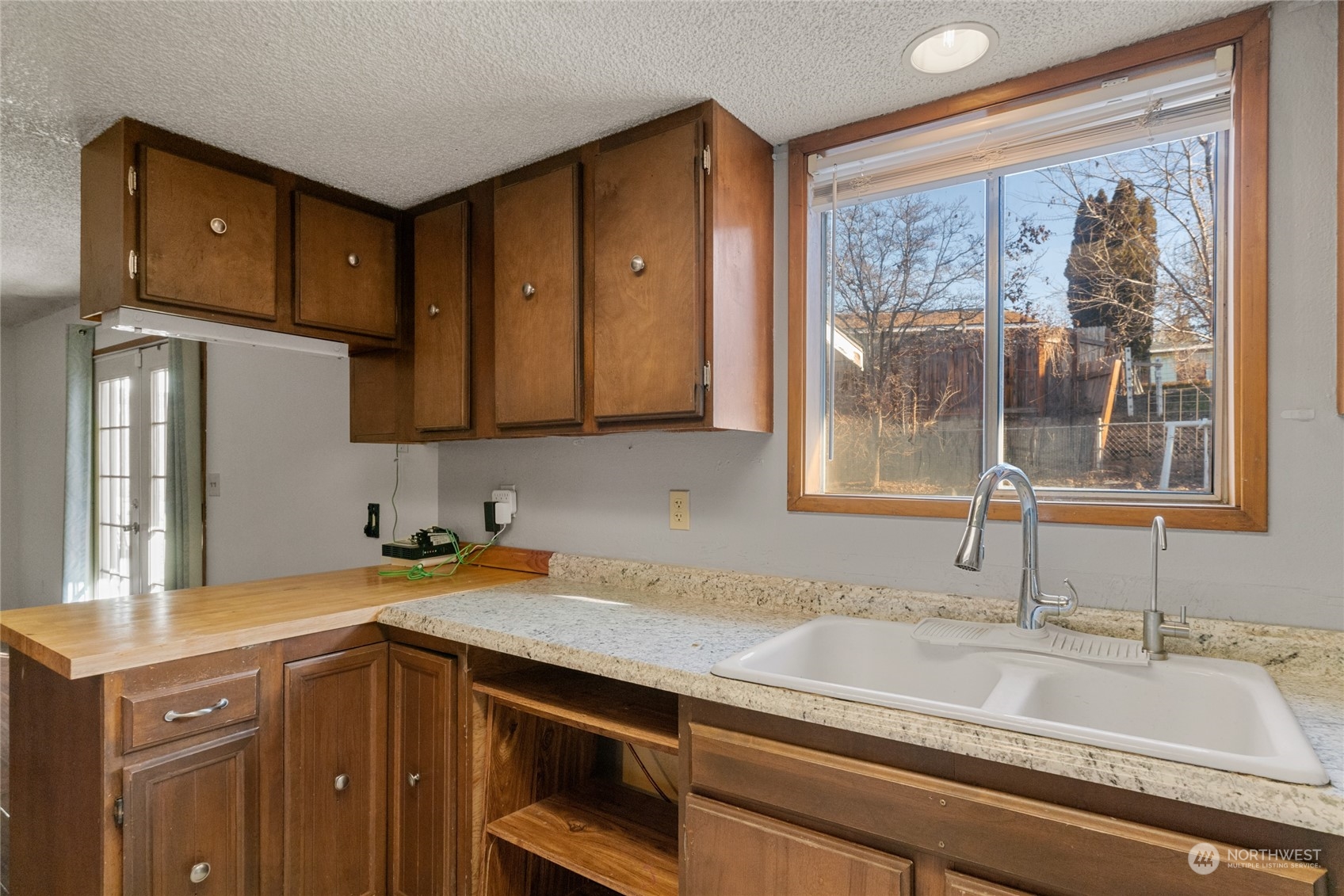 1727 Sunset Highway Property Photo 8