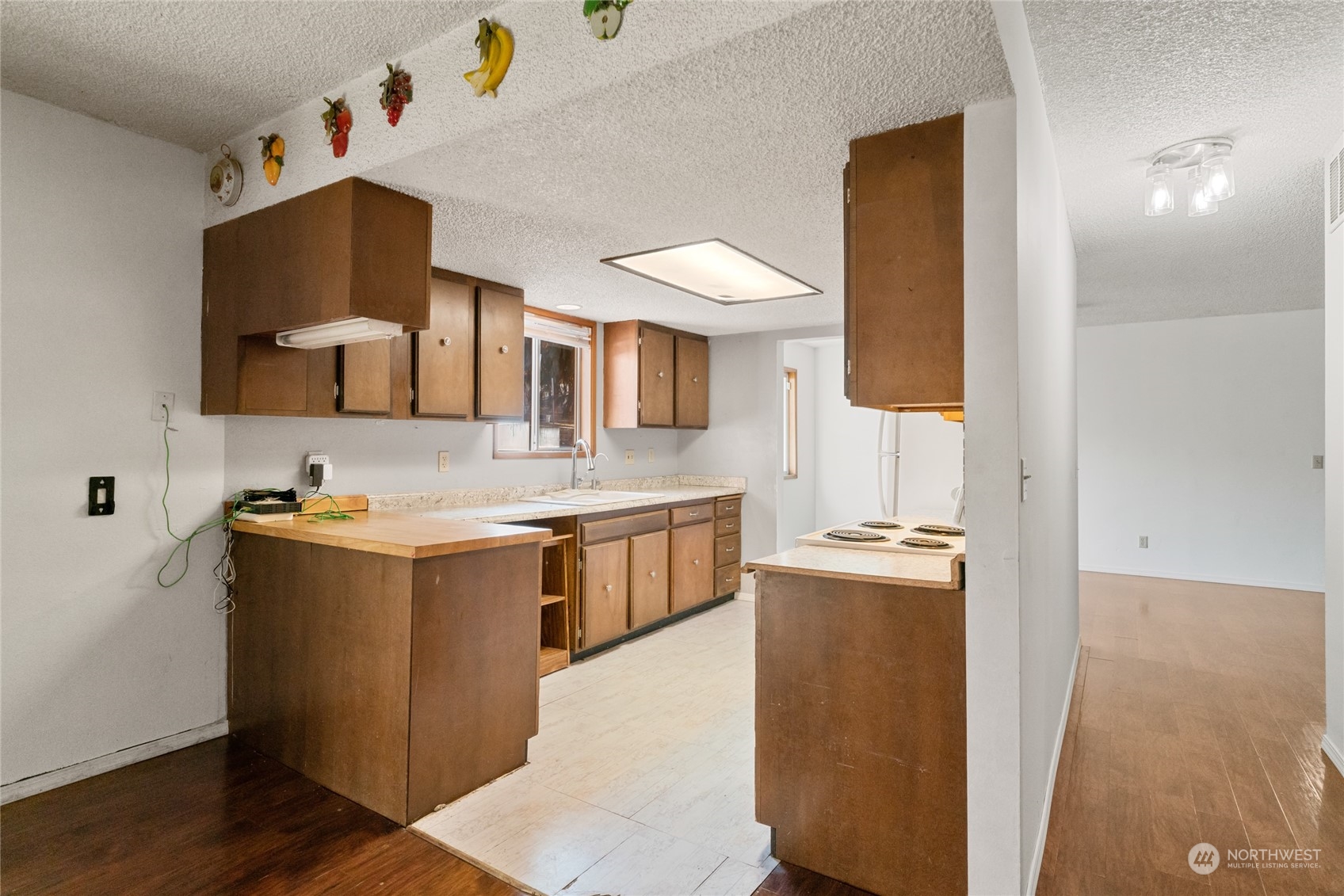1727 Sunset Highway Property Photo 9