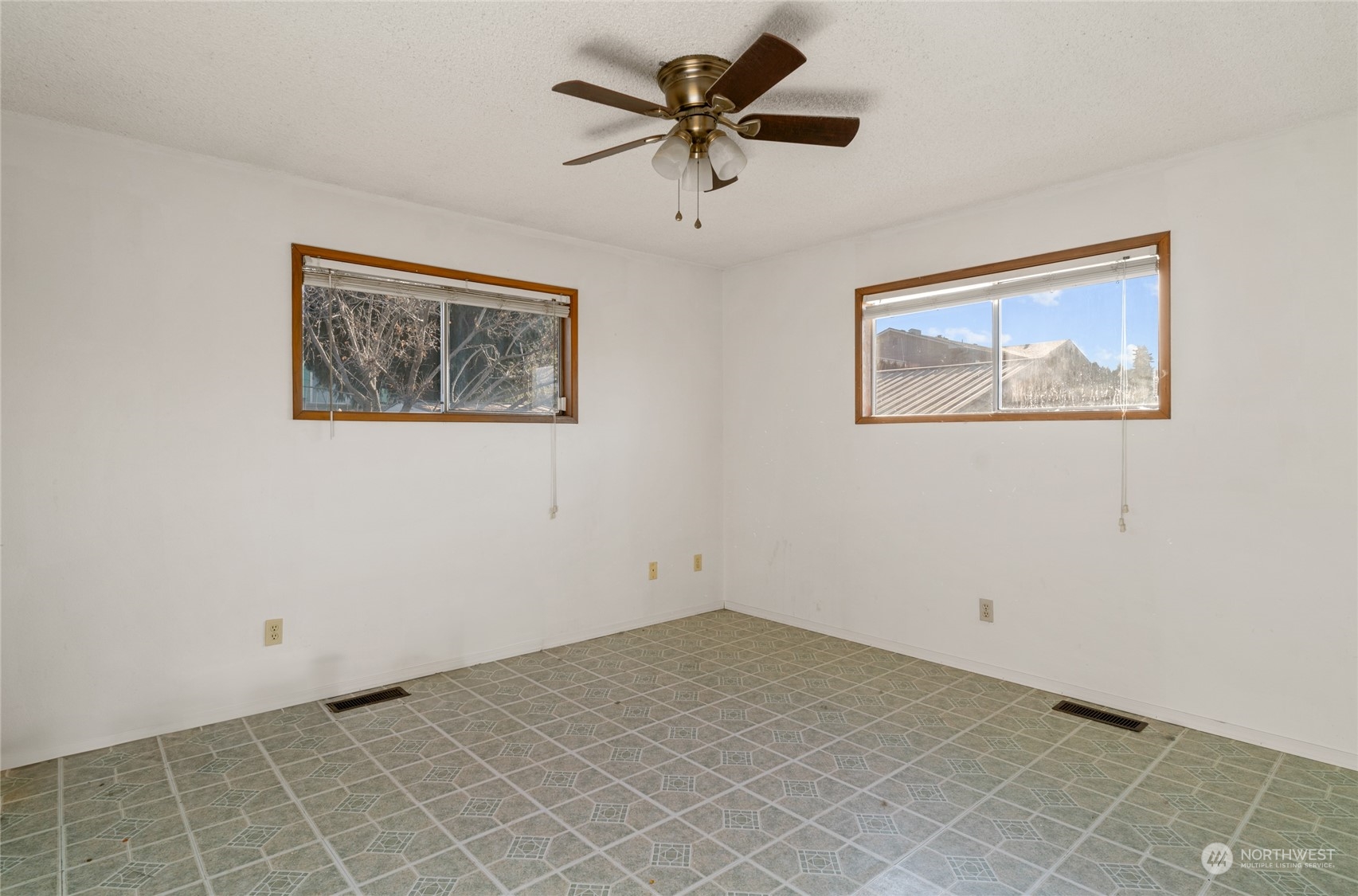 1727 Sunset Highway Property Photo 14