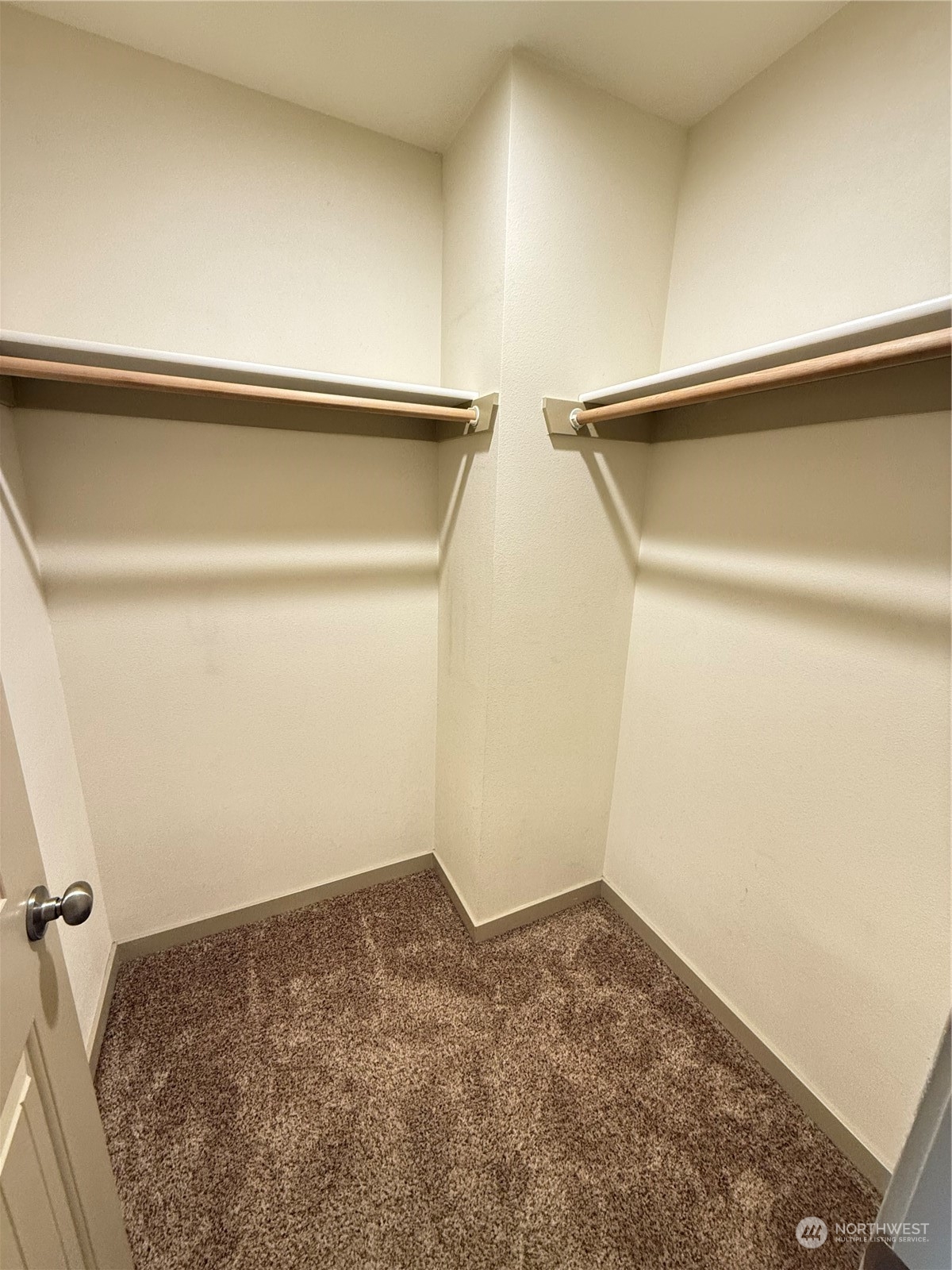 218 E Whitman Drive Property Photo 17