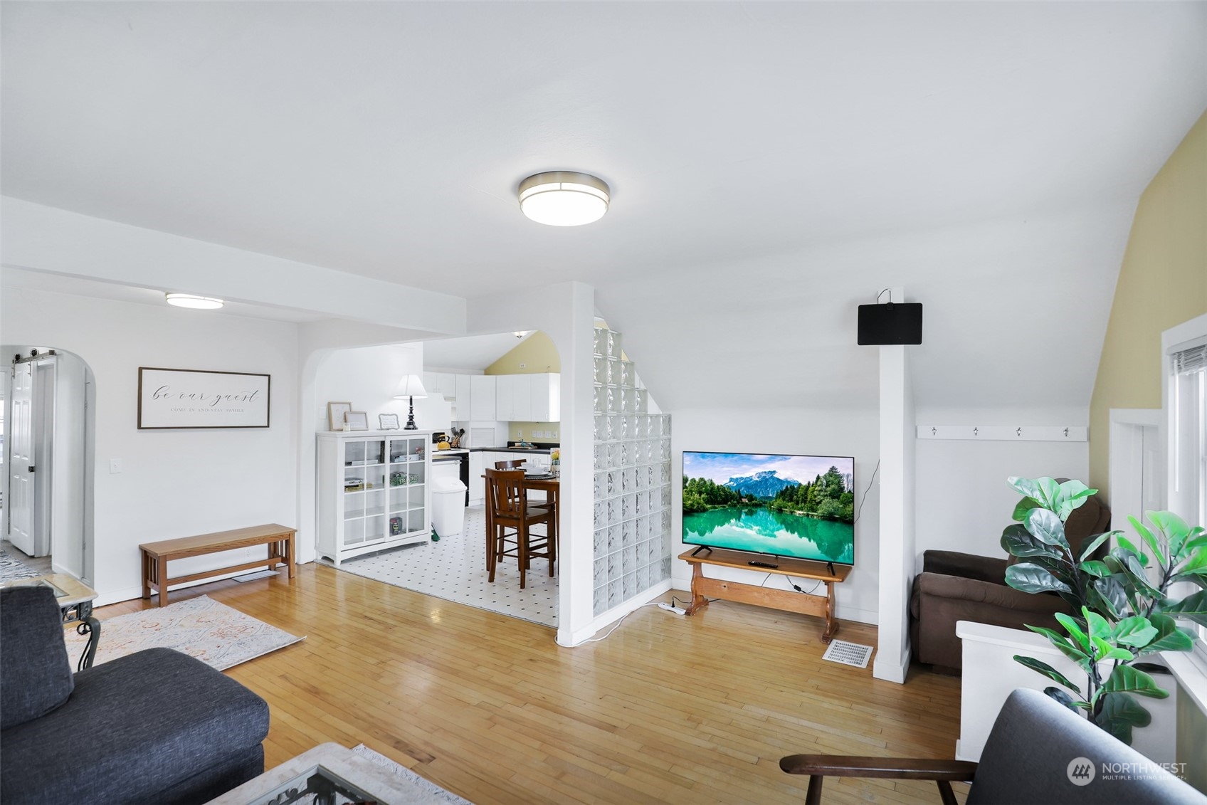 2117 W Riverside Avenue Property Photo 37