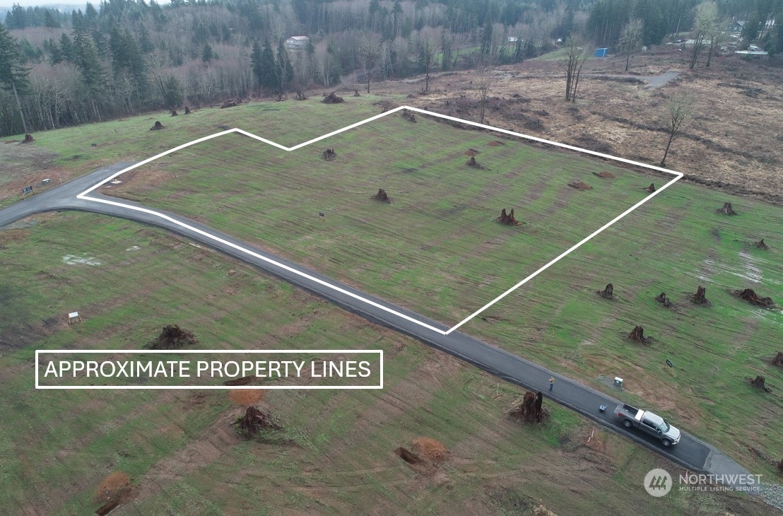 238 Ash Mountain Drive Property Photo 2