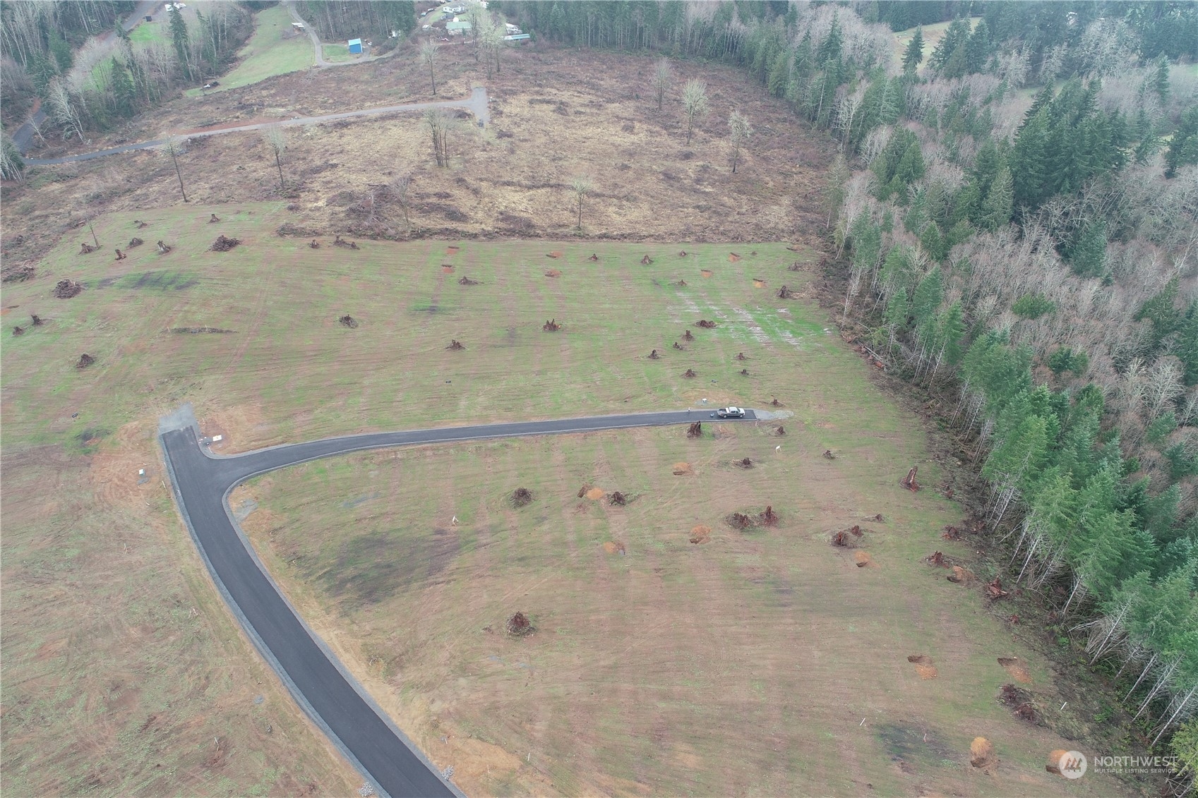 238 Ash Mountain Drive Property Photo 15