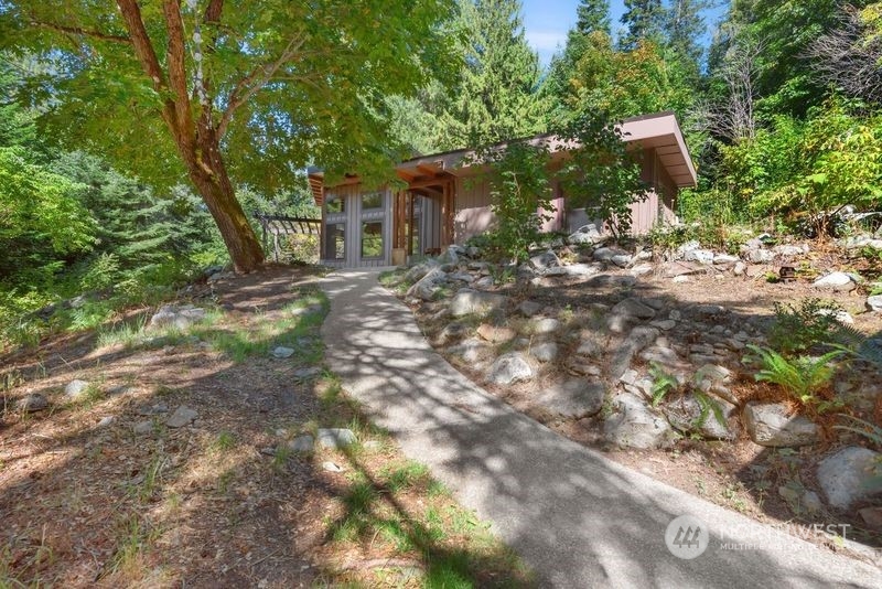 23510 White River Road Property Photo 3