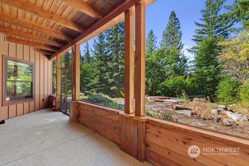 23510 White River Road Property Photo 6