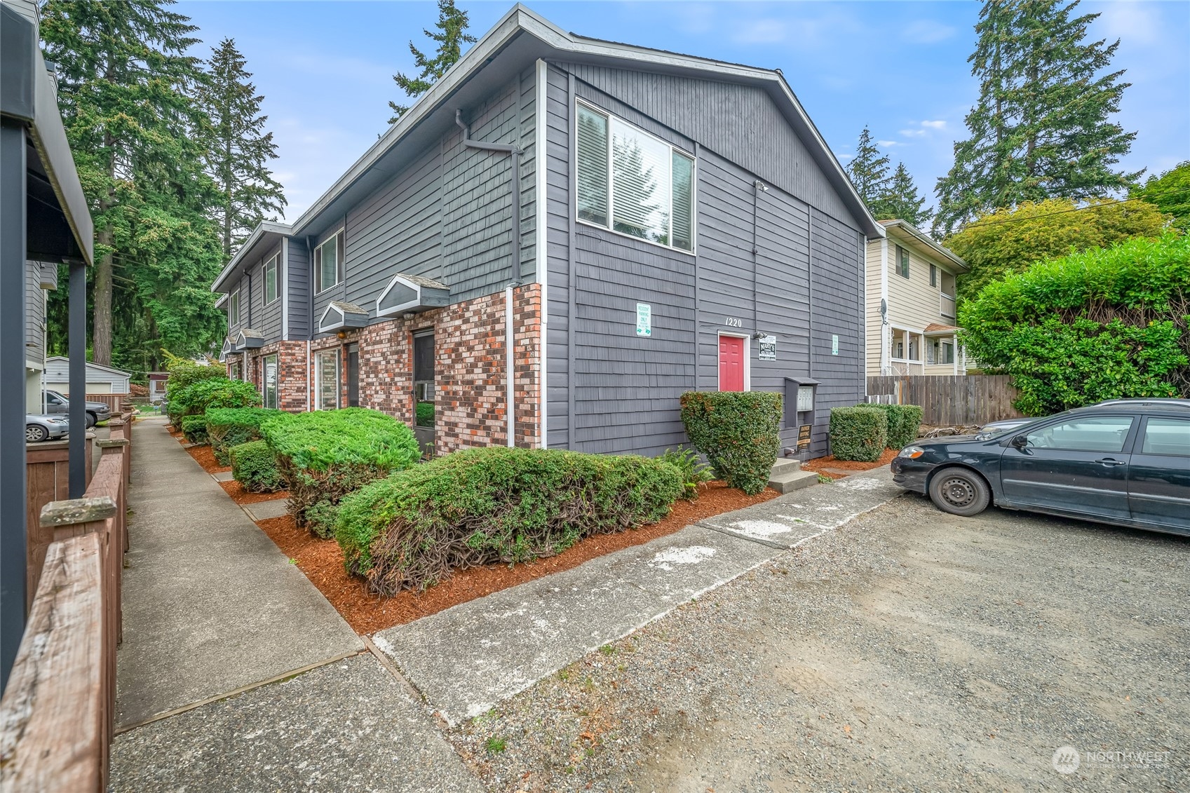 1220 N 137th Street Property Photo 1