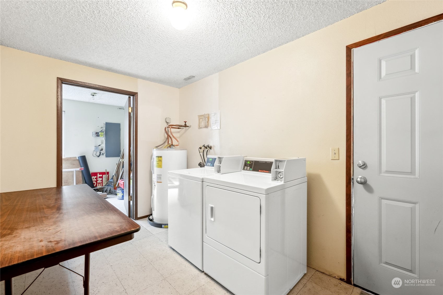 1220 N 137th Street Property Photo 20
