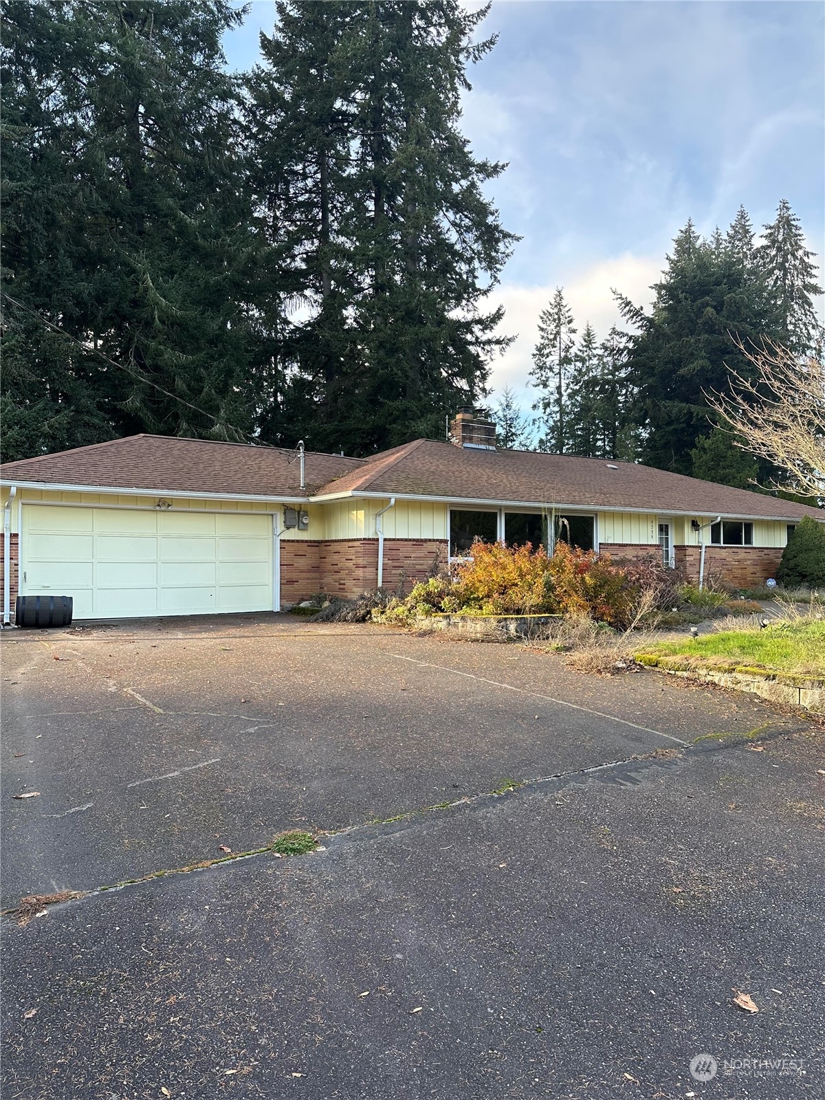 3235 Lilly Road Property Photo