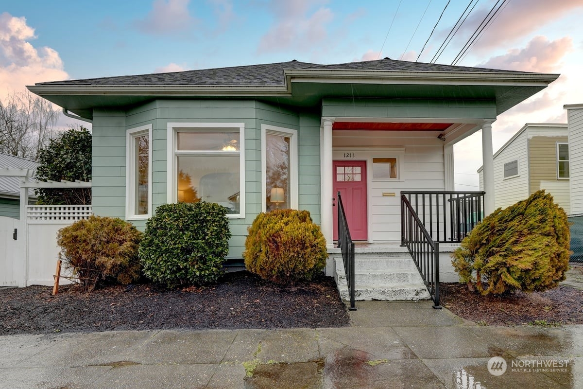 1211 S 17th Street Property Photo 2