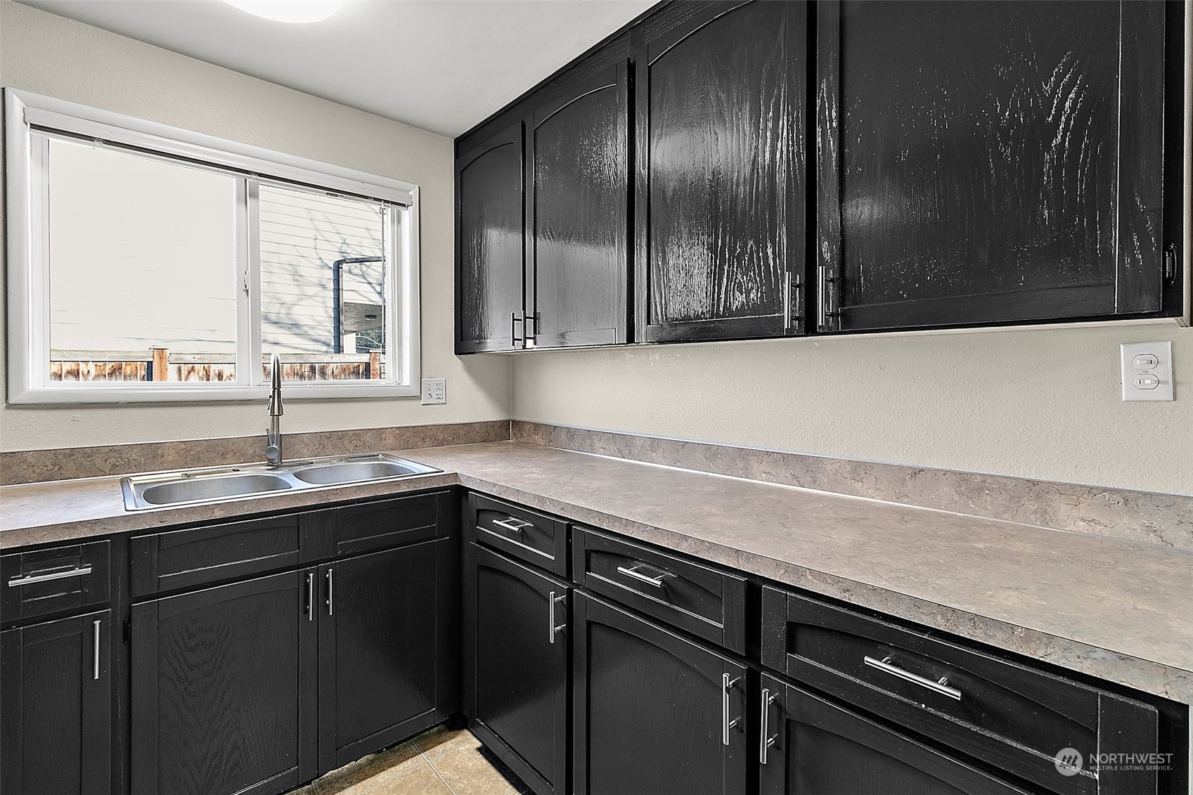 16421 64th Street Property Photo 12