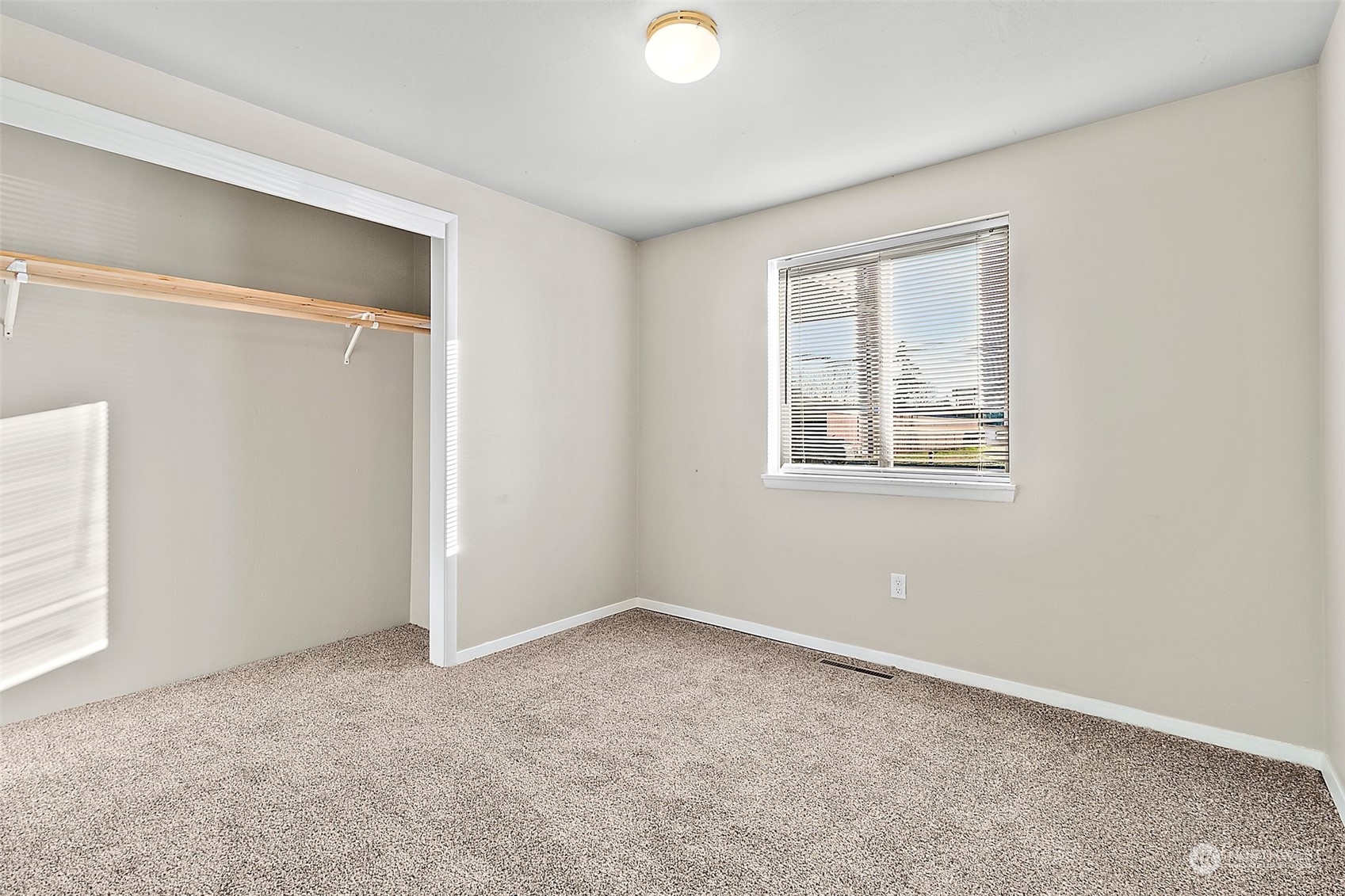 16421 64th Street Property Photo 21