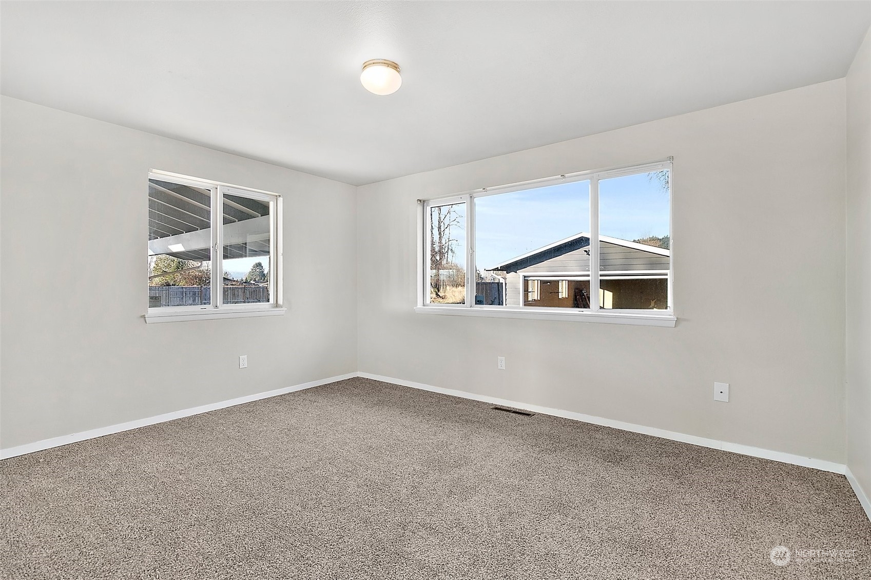 16421 64th Street Property Photo 23