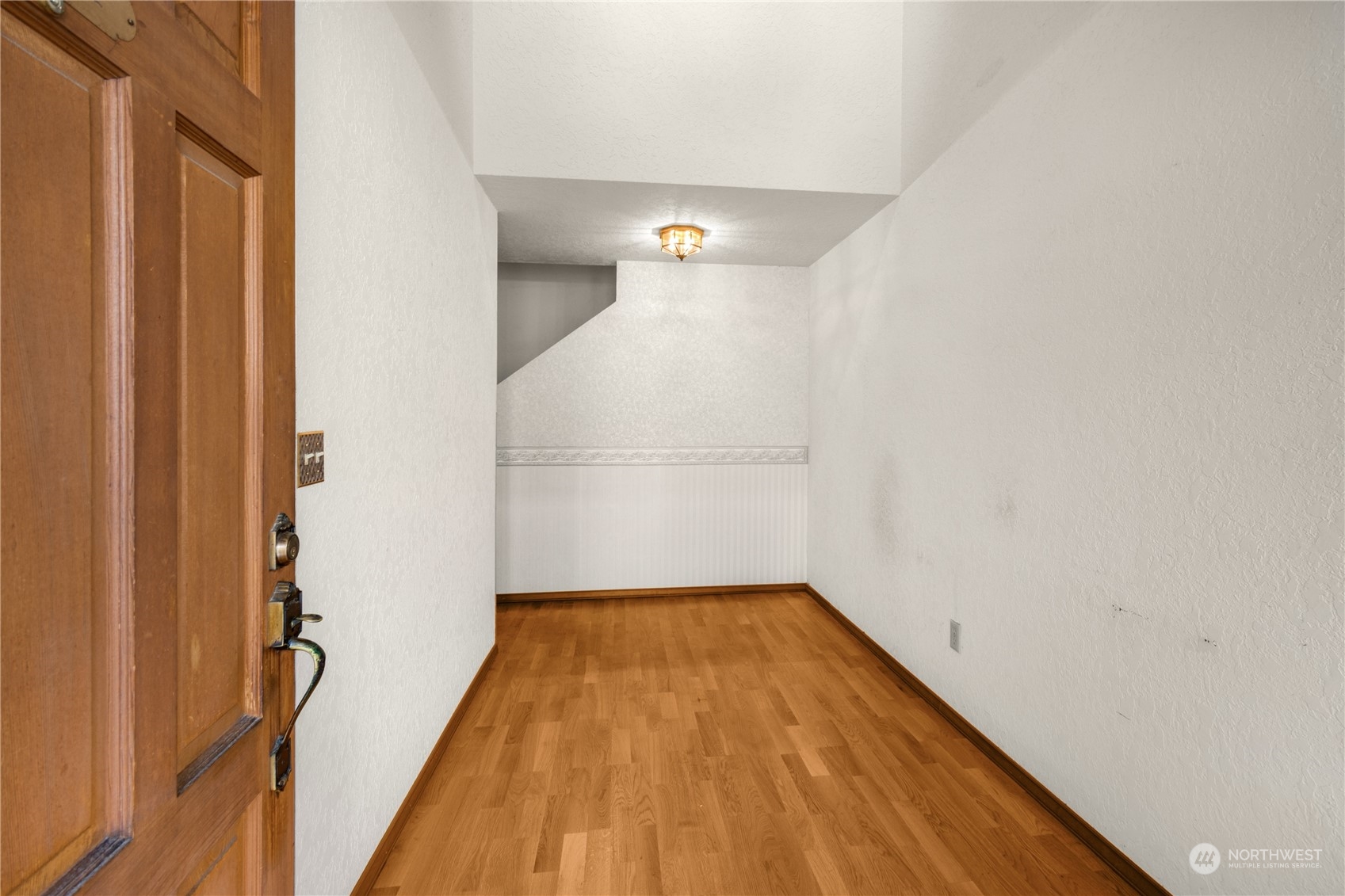 1805 Village Green Drive 2 Property Photo 2