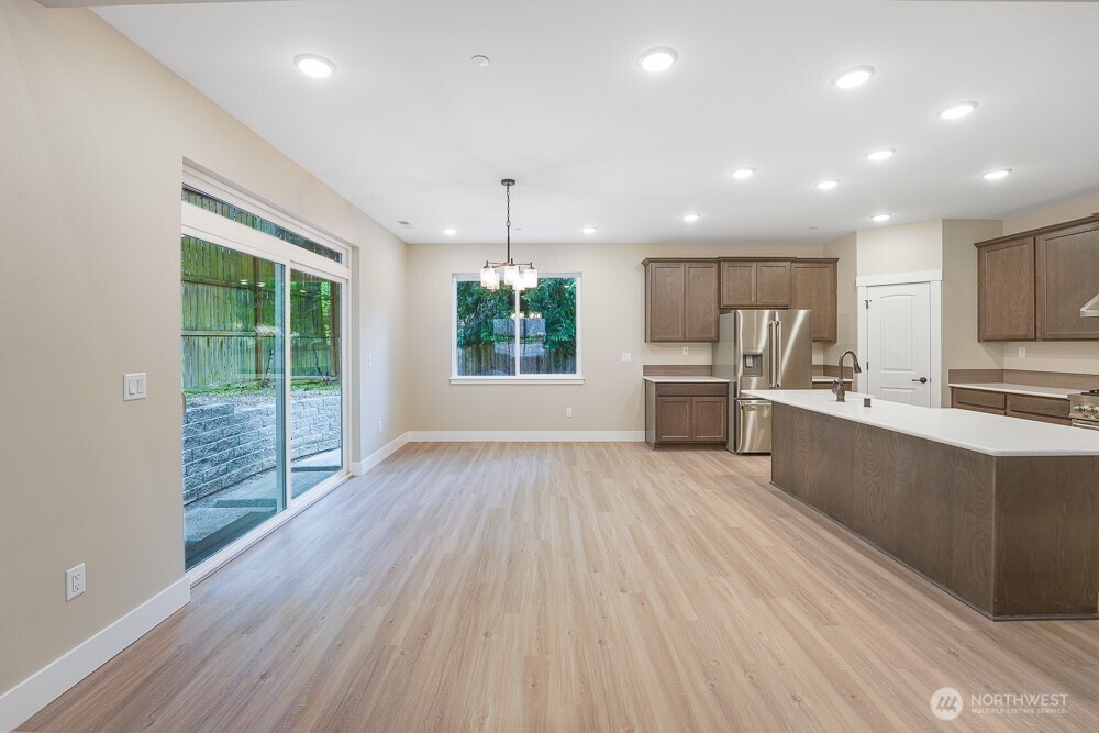 1827 216th Place Property Photo 12