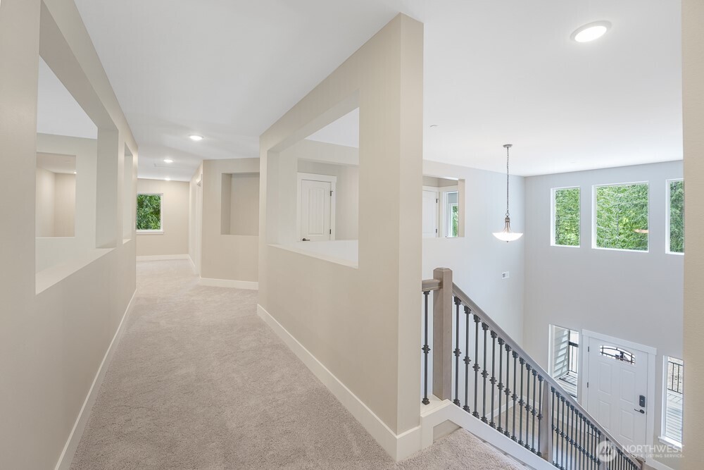 1827 216th Place Property Photo 15