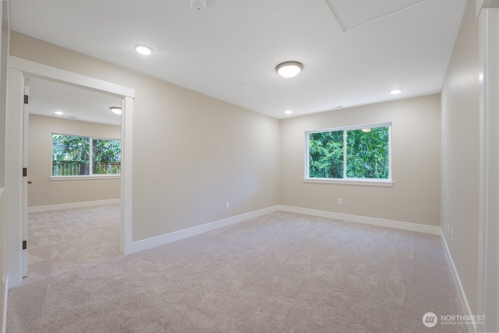 1827 216th Place Property Photo 17
