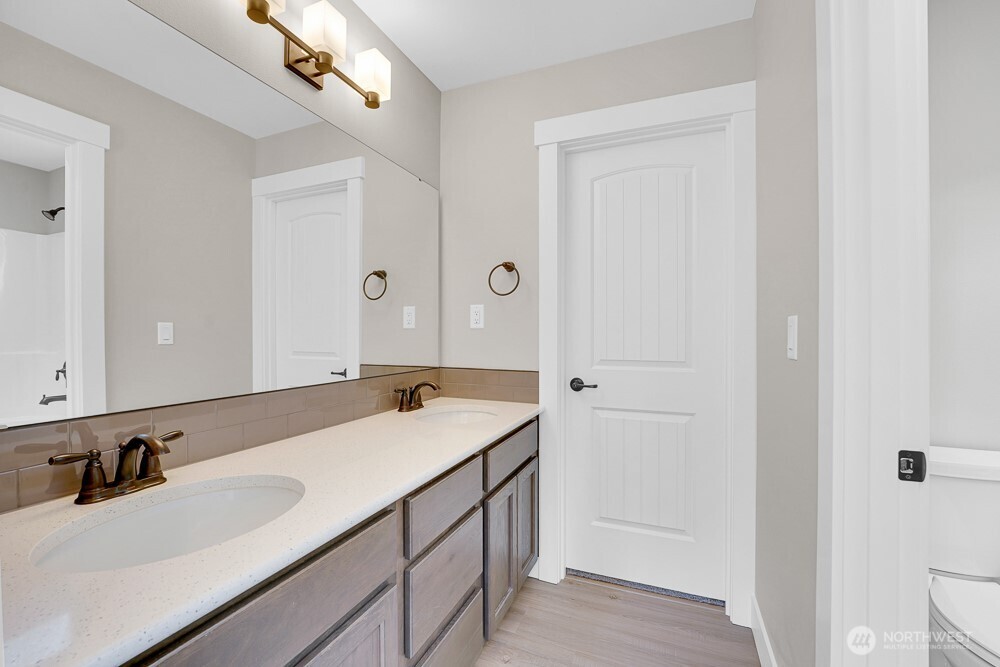 1827 216th Place Property Photo 19