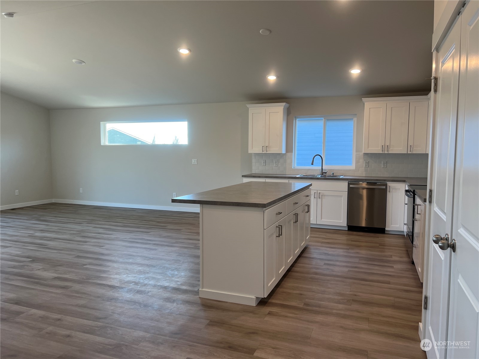 515 W Bufflehead Boulevard Property Photo 6